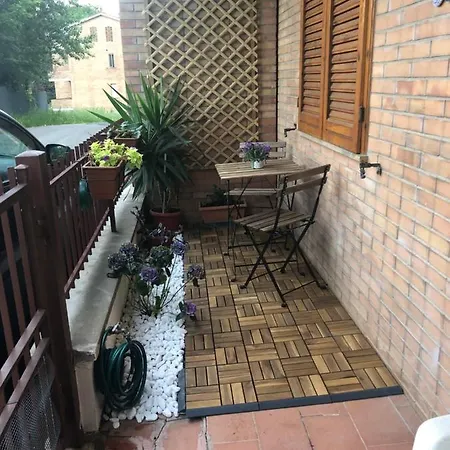 Scacciapensieri Vicino Al Policlinico E Al Centro Citta Lägenhet Siena