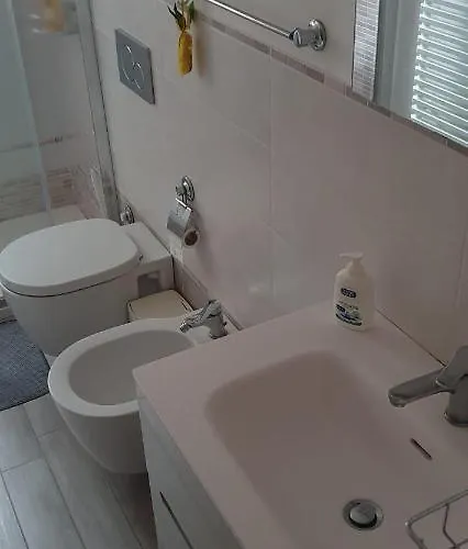 Apartman Scacciapensieri Vicino Al Policlinico E Al Centro Citta