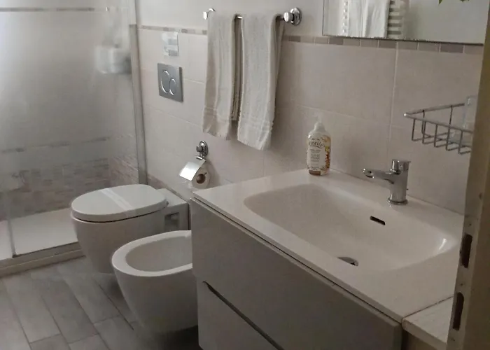 Scacciapensieri Vicino Al Policlinico E Al Centro Citta *