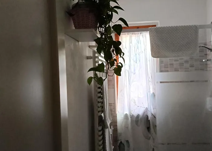 Scacciapensieri Vicino Al Policlinico E Al Centro